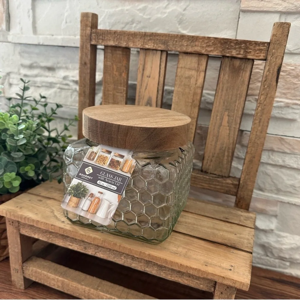🆕 Honeycomb 🐝 42oz Glass Jar With Wooden Lid! - Picture 3 of 9